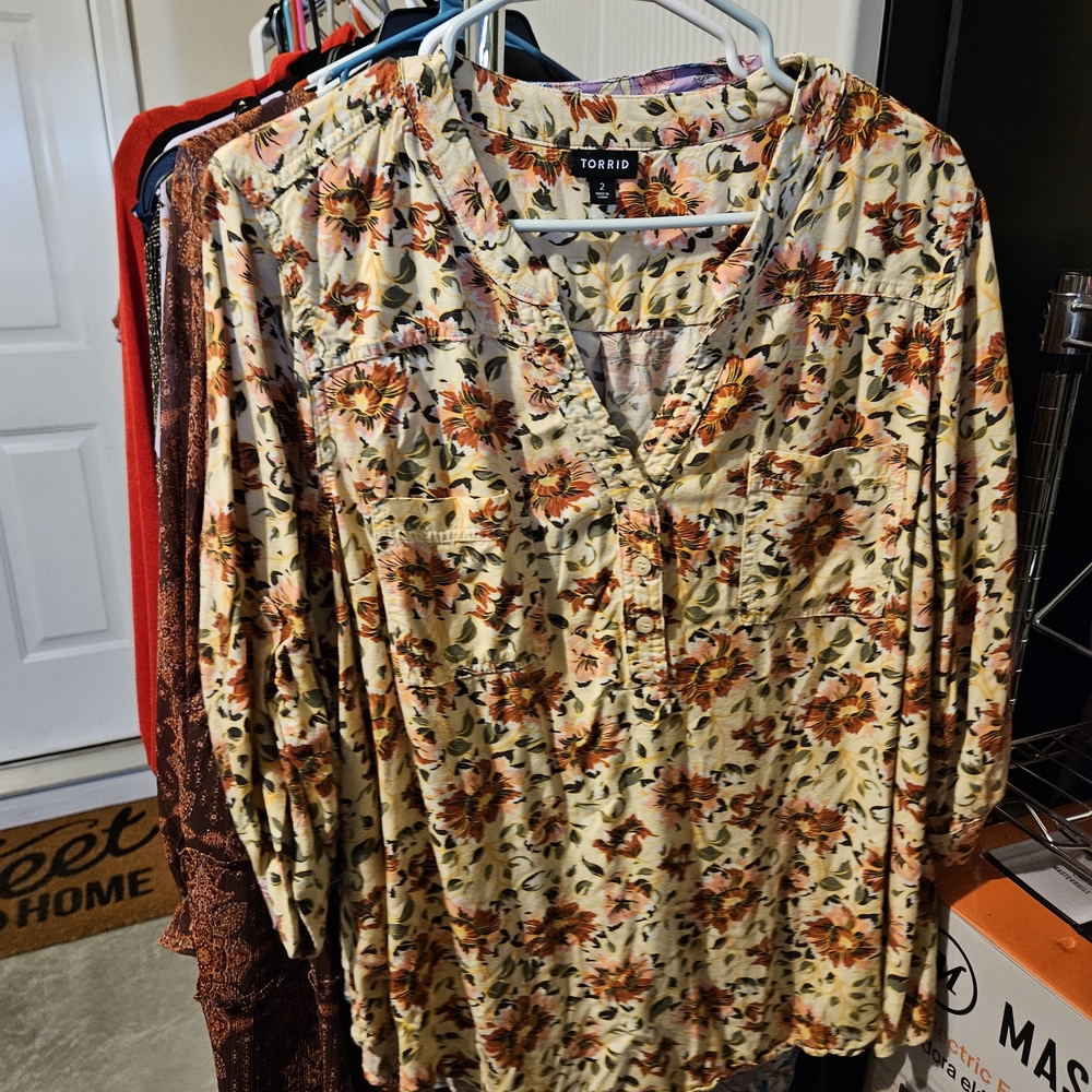 Torrid Floral Blouse - Cream and Orange